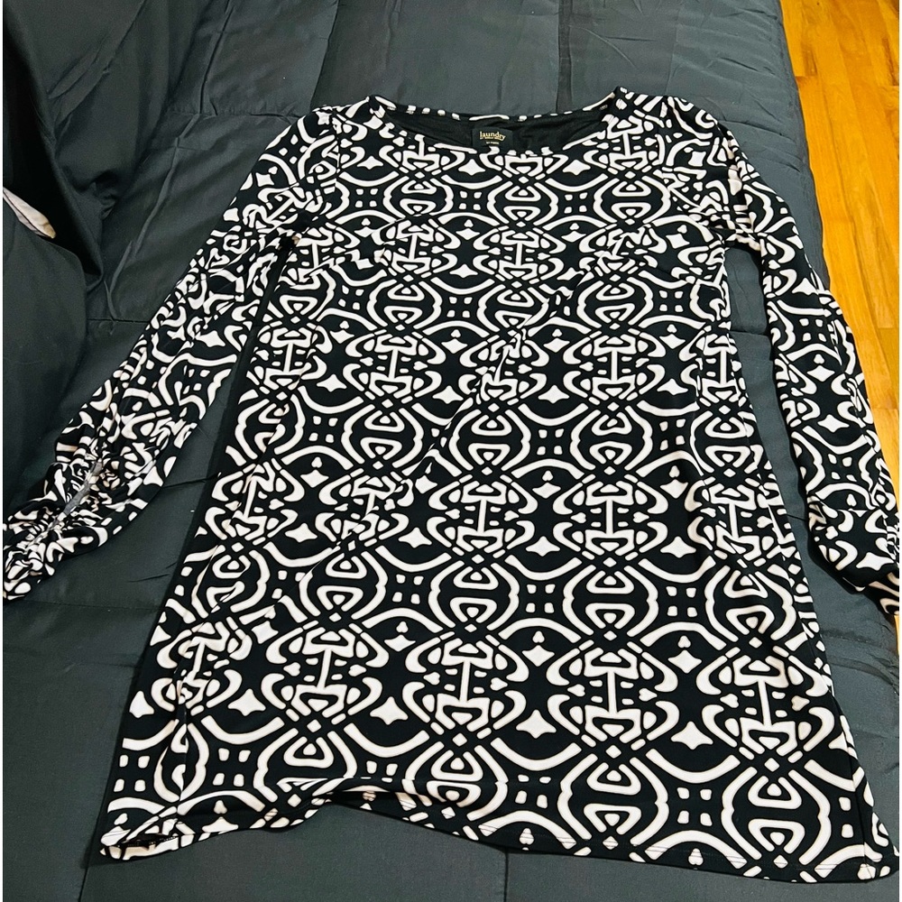 Laundry by Shelli Segal Long Sleeve Print Dress